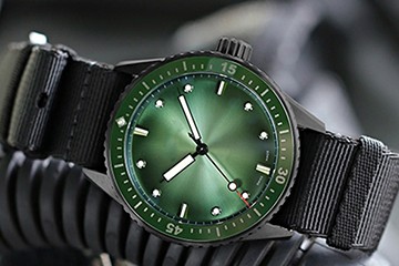 南昌劳力士腕表官方售后洗油