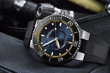 南昌劳力士表进水了维修